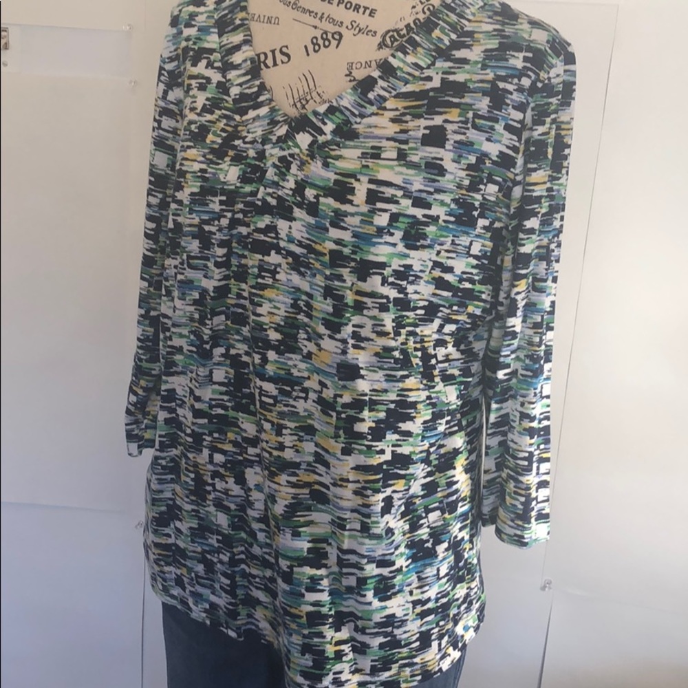 Liz Claiborne Top Really Nice